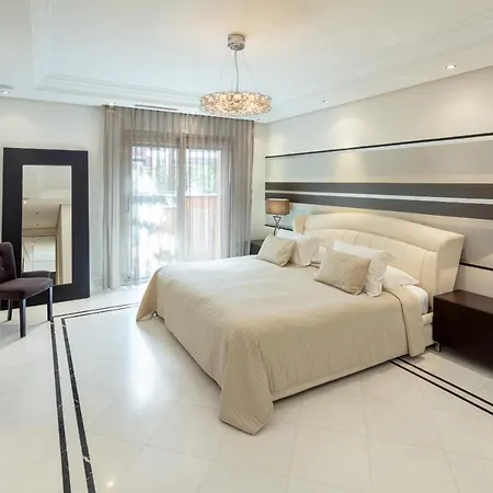 Apartment Cubo's Luxury Banus With Jacuzzi Marbella
