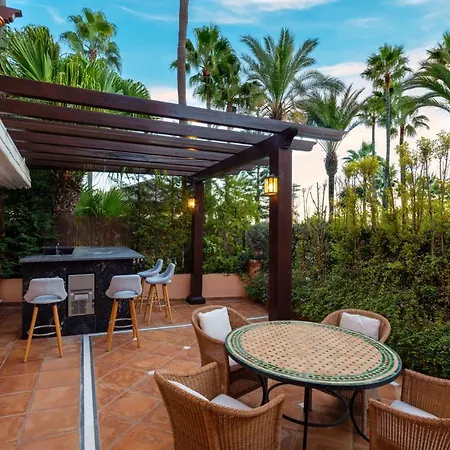 Apartment Cubo's Luxury Banus With Jacuzzi Marbella